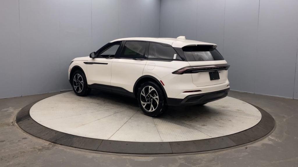 new 2026 Lincoln Nautilus car, priced at $68,690