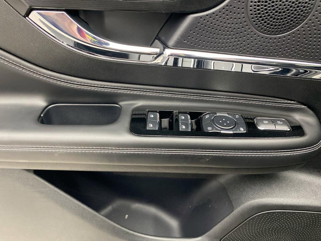 used 2023 Lincoln Corsair car, priced at $32,999