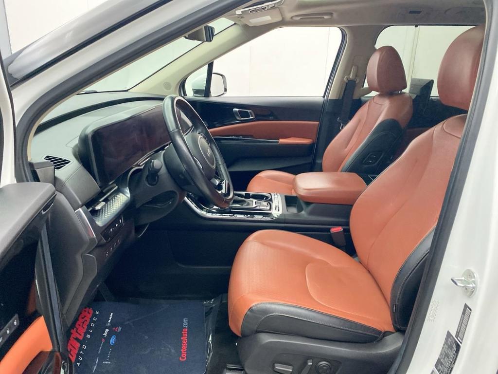 used 2022 Kia Carnival car, priced at $30,495