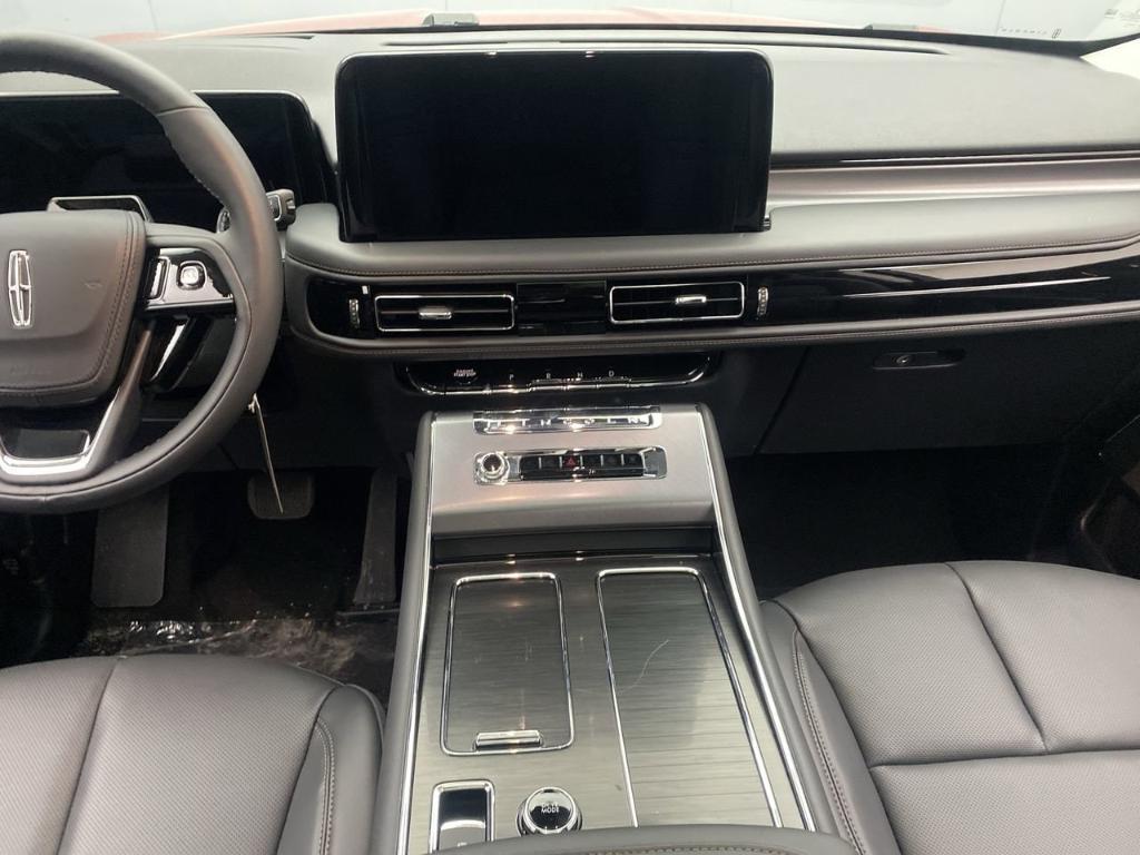 new 2025 Lincoln Aviator car, priced at $67,435