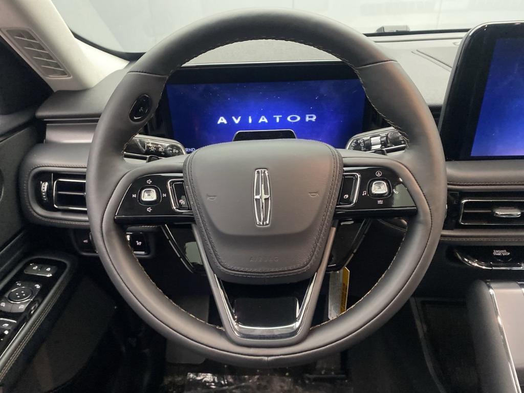 new 2025 Lincoln Aviator car, priced at $67,435