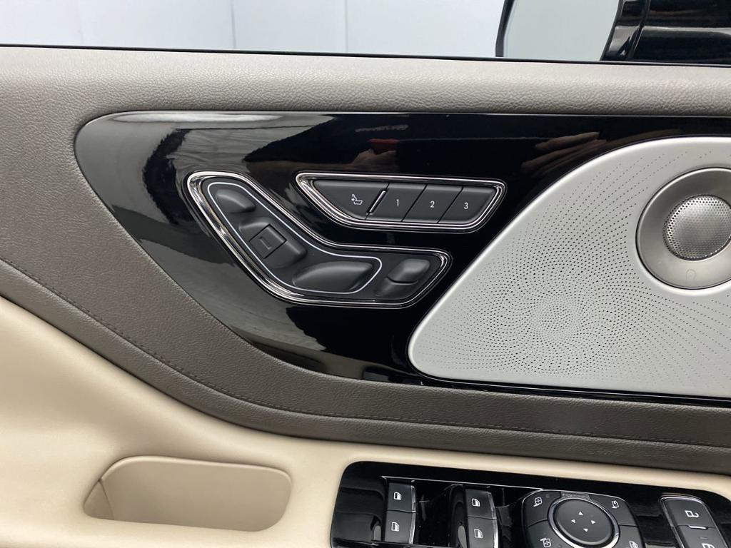 used 2024 Lincoln Aviator car, priced at $55,915