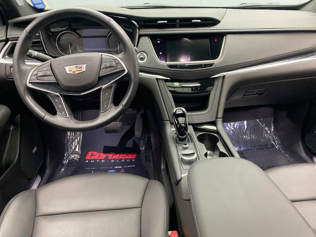 used 2023 Cadillac XT5 car, priced at $33,499
