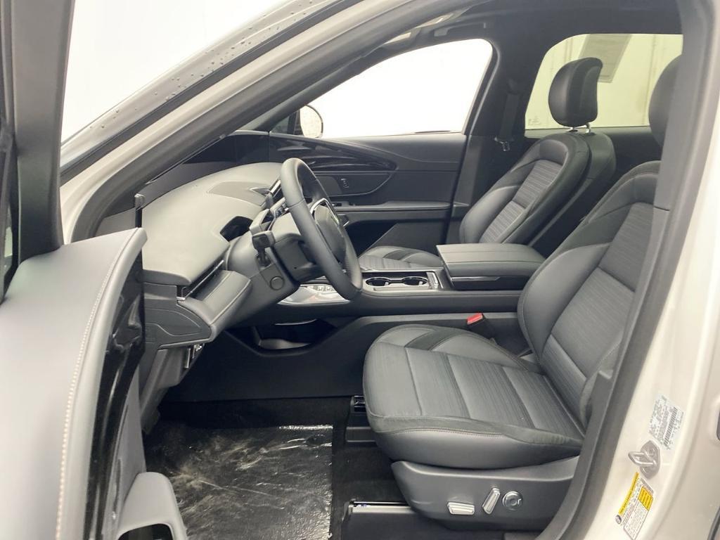 new 2025 Lincoln Nautilus car, priced at $69,025