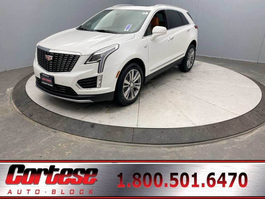 used 2025 Cadillac XT5 car, priced at $42,999