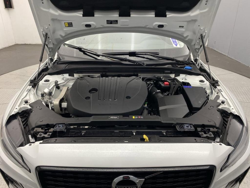 used 2022 Volvo S60 car, priced at $26,999