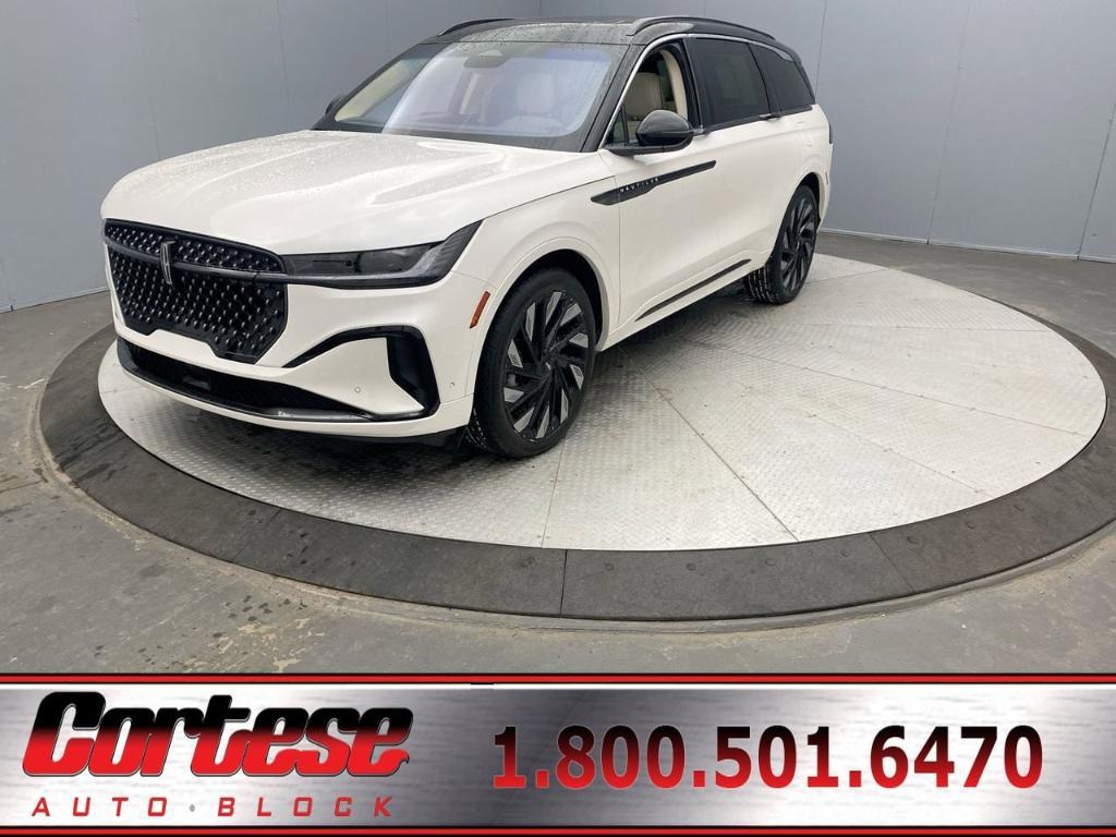 used 2024 Lincoln Nautilus car, priced at $50,880
