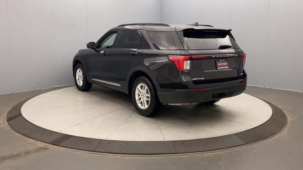 new 2025 Ford Explorer car, priced at $44,145