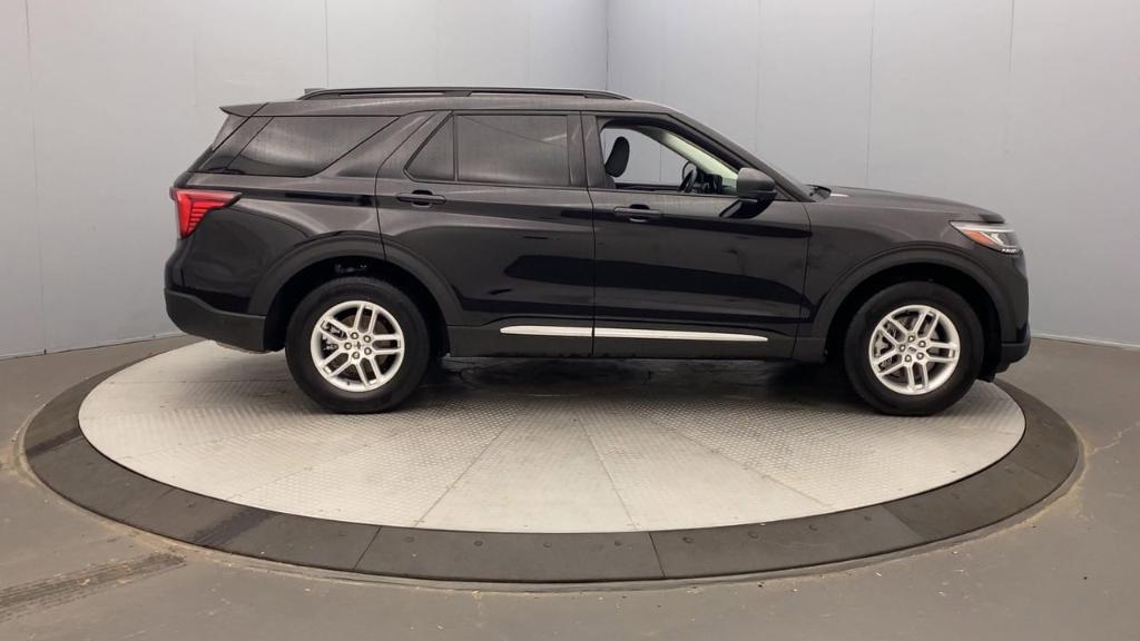 new 2025 Ford Explorer car, priced at $44,145