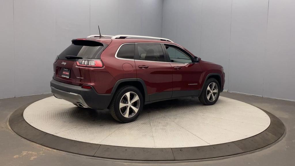 used 2020 Jeep Cherokee car, priced at $18,499