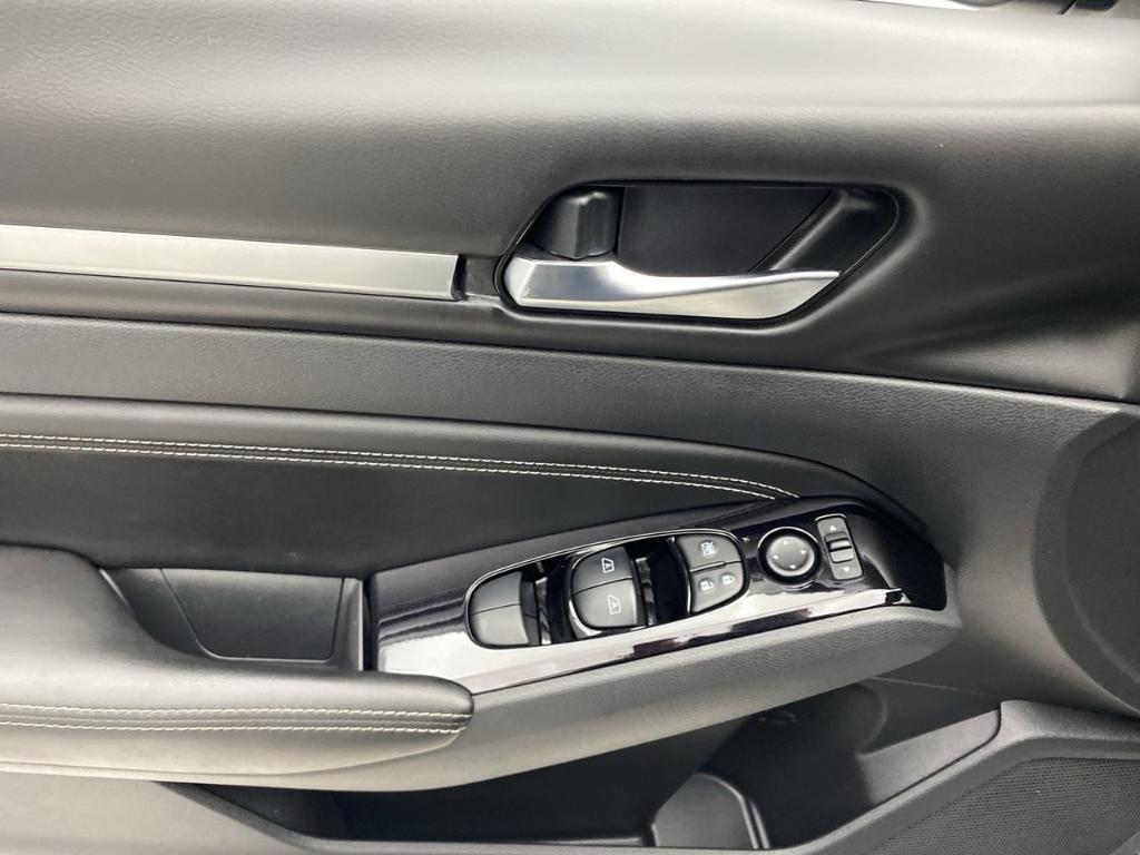 used 2022 Nissan Altima car, priced at $22,999