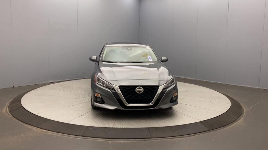 used 2022 Nissan Altima car, priced at $22,999