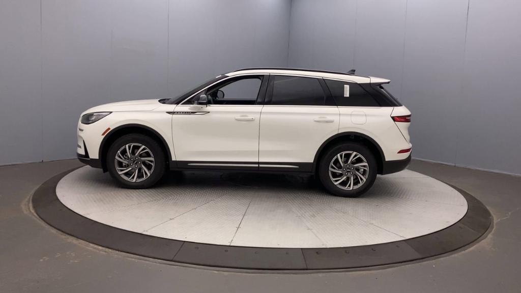 new 2025 Lincoln Corsair car, priced at $49,880