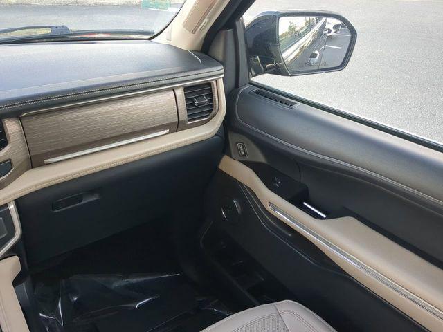 used 2024 Ford Expedition car, priced at $44,714