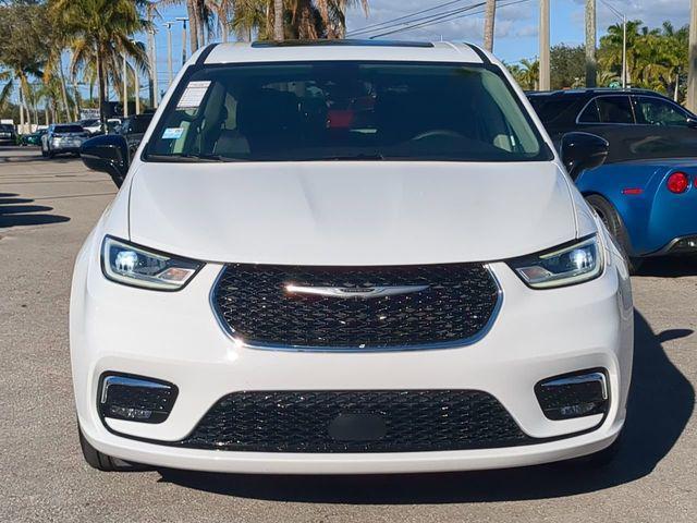 used 2024 Chrysler Pacifica car, priced at $29,883