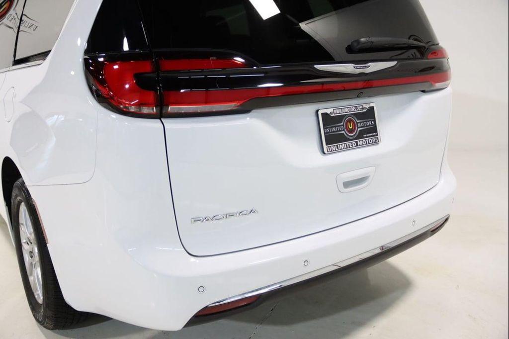 used 2024 Chrysler Pacifica car, priced at $30,200