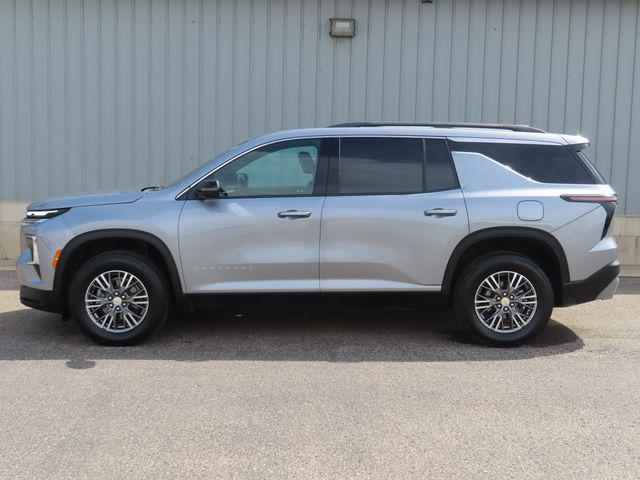 used 2025 Chevrolet Traverse car, priced at $38,693
