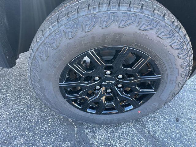 new 2026 Chevrolet Colorado car, priced at $42,095