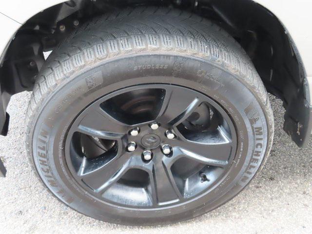 used 2022 Ram 1500 car, priced at $33,000