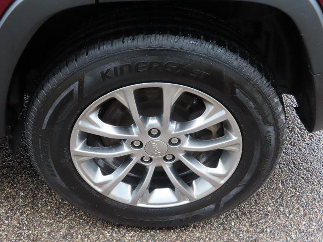 used 2021 Jeep Cherokee car, priced at $19,500