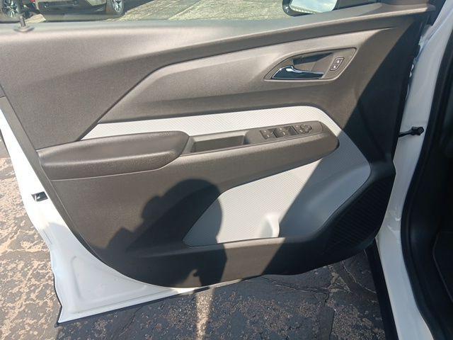 new 2027 Chevrolet Bolt car, priced at $28,704