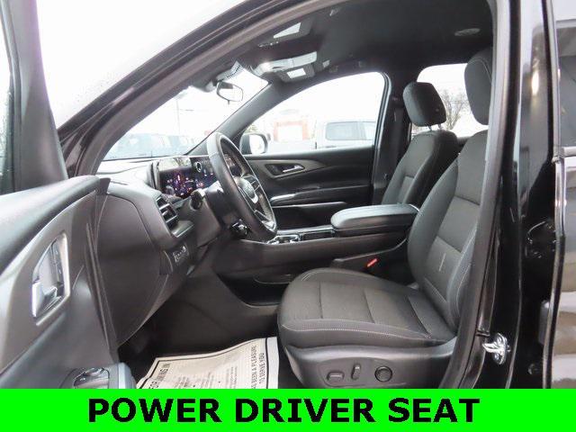 used 2025 Chevrolet Traverse car, priced at $37,750