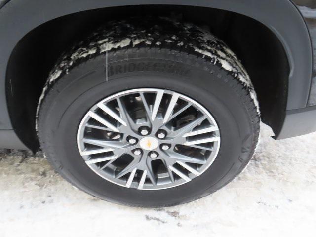 used 2025 Chevrolet Traverse car, priced at $37,750