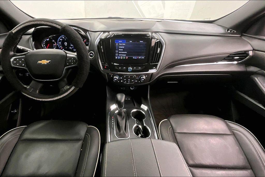used 2023 Chevrolet Traverse car, priced at $42,990