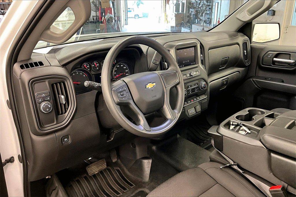 used 2024 Chevrolet Silverado 1500 car, priced at $28,995