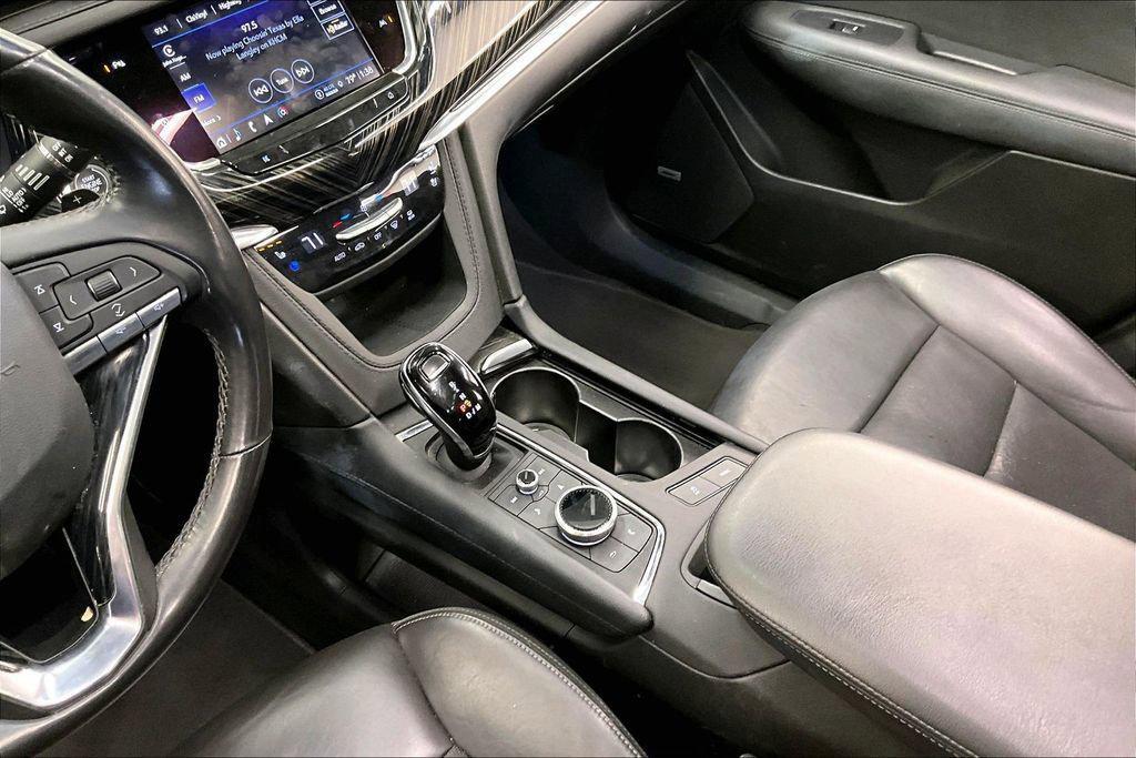 used 2024 Cadillac XT6 car, priced at $38,995