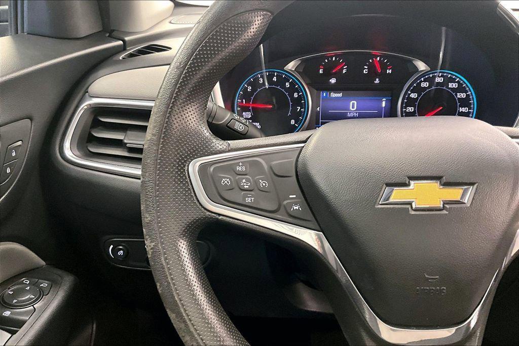 used 2022 Chevrolet Equinox car, priced at $18,888