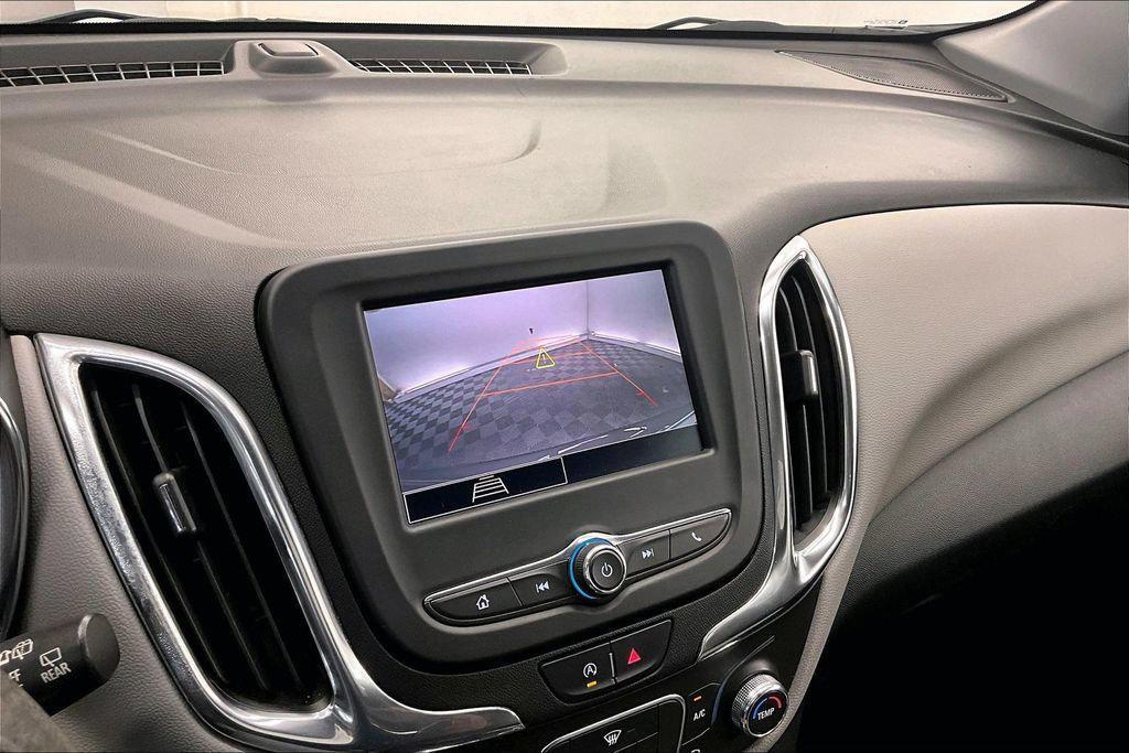 used 2022 Chevrolet Equinox car, priced at $18,888