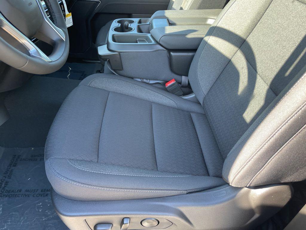 new 2025 Chevrolet Silverado 1500 car, priced at $45,428