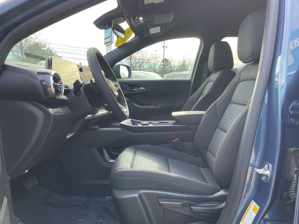 new 2026 Chevrolet Equinox car, priced at $28,527