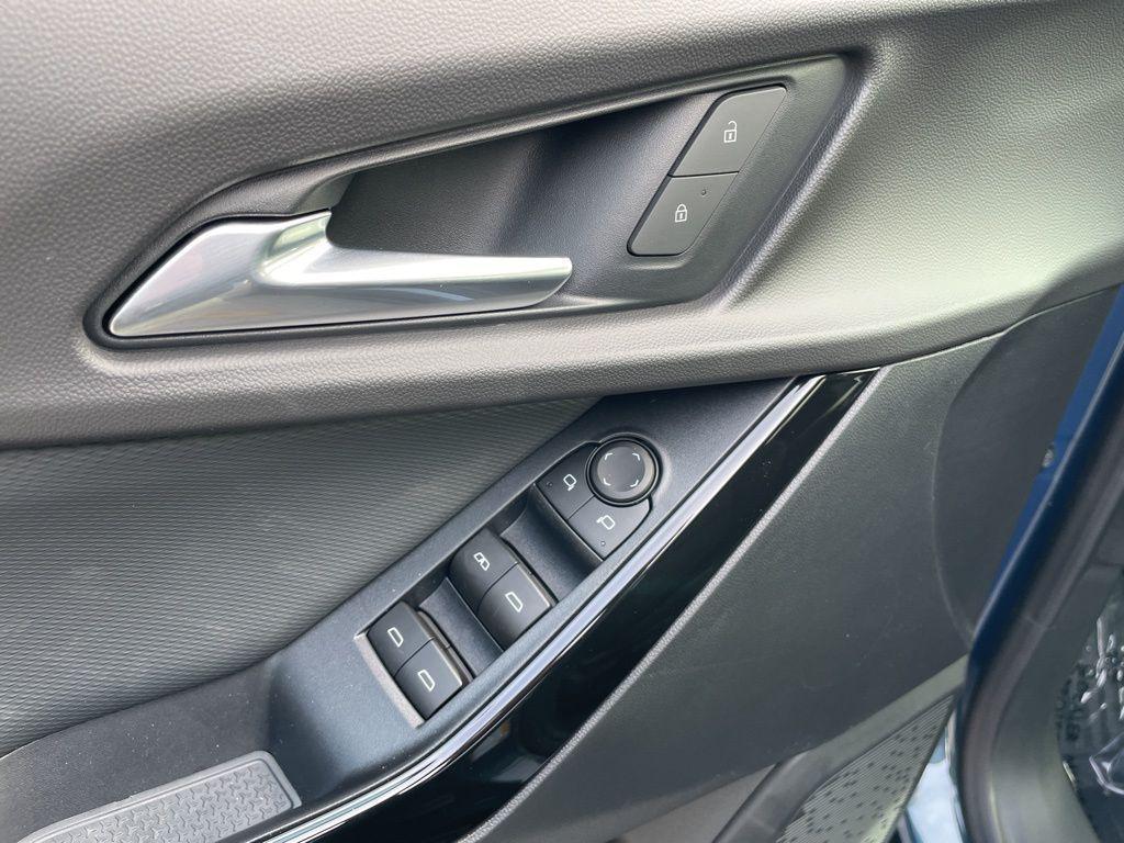 new 2026 Chevrolet Equinox car, priced at $28,527