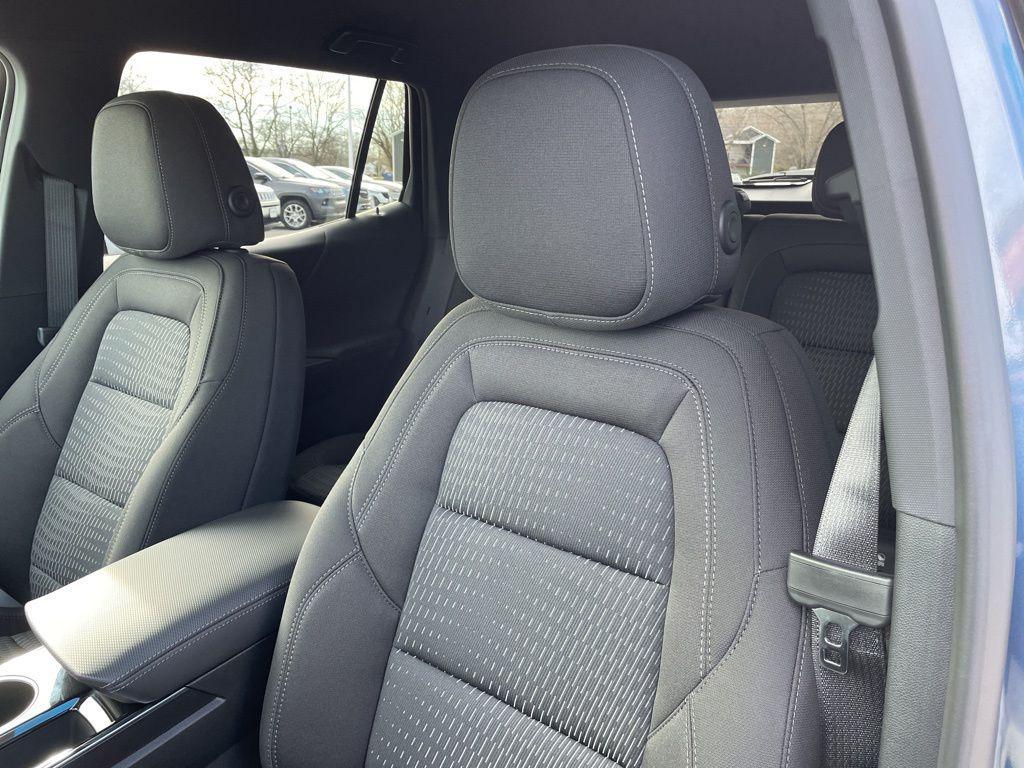 new 2026 Chevrolet Equinox car, priced at $28,527