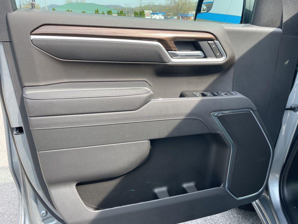 new 2026 Chevrolet Silverado 1500 car, priced at $50,305