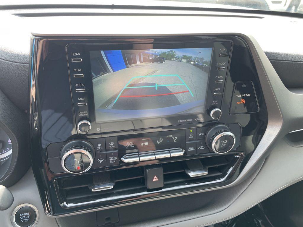 used 2021 Toyota Highlander car, priced at $27,323