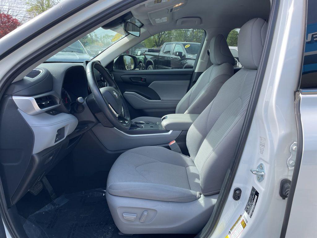 used 2021 Toyota Highlander car, priced at $27,323
