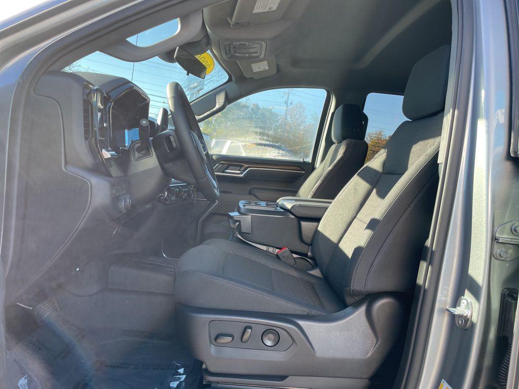 new 2026 Chevrolet Silverado 1500 car, priced at $46,256