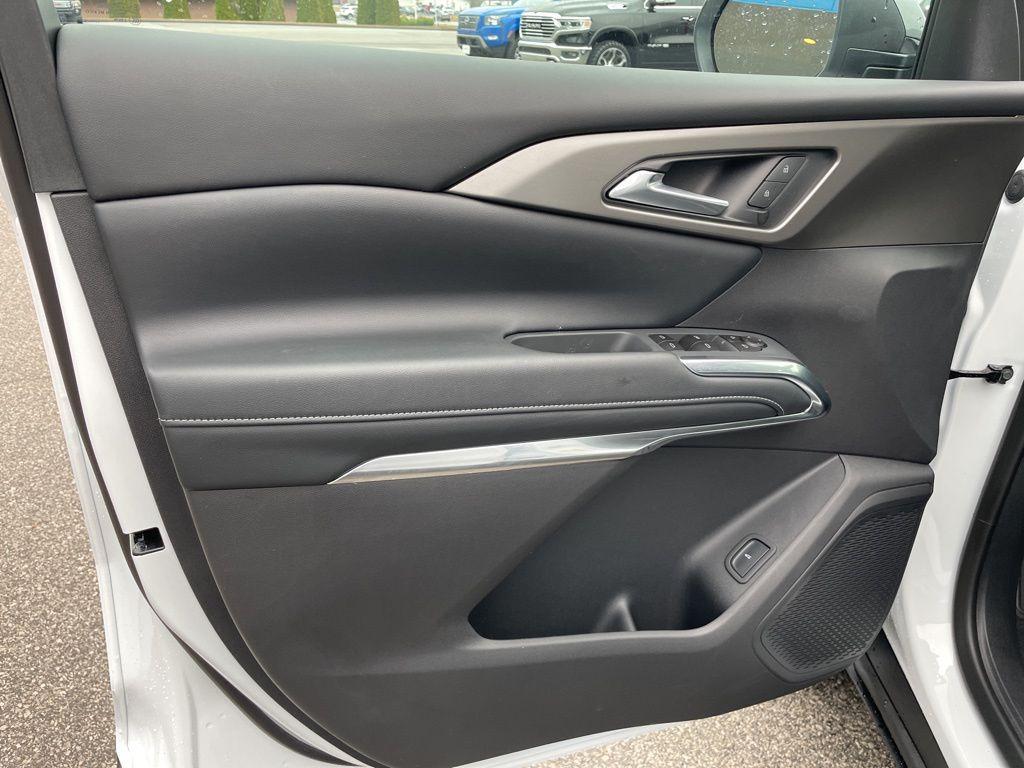 new 2026 Chevrolet Traverse car, priced at $40,206