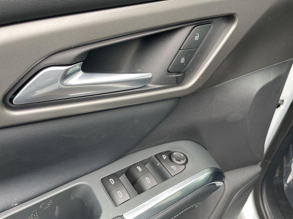 new 2026 Chevrolet Traverse car, priced at $40,206