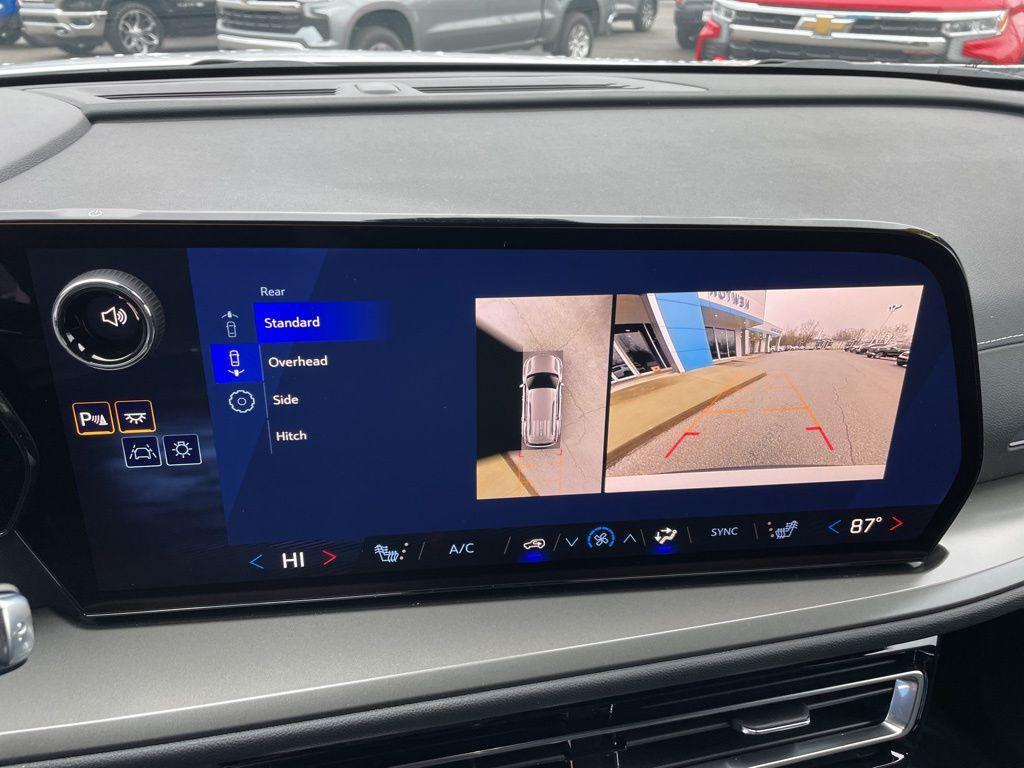 new 2026 Chevrolet Traverse car, priced at $40,206