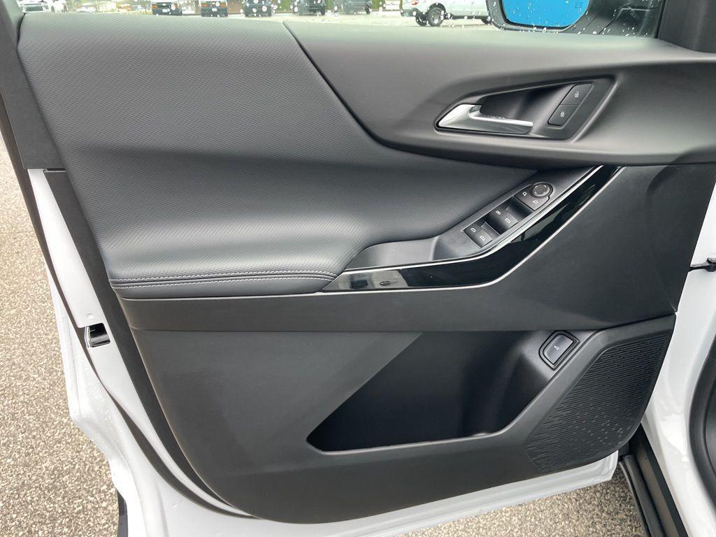 new 2026 Chevrolet Equinox car, priced at $31,730