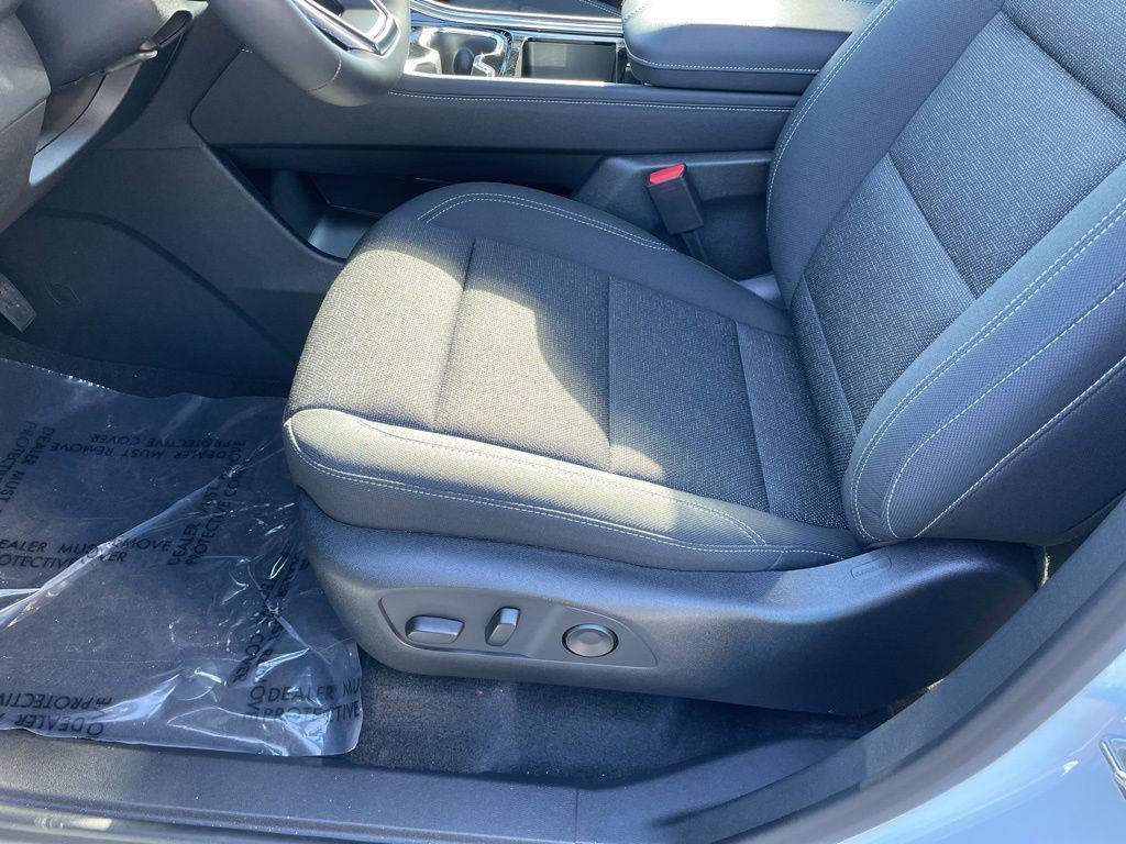 new 2026 Chevrolet Traverse car, priced at $41,908