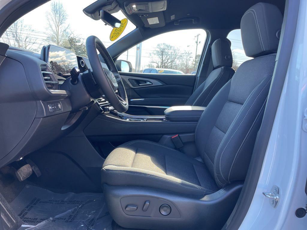 new 2026 Chevrolet Traverse car, priced at $41,908