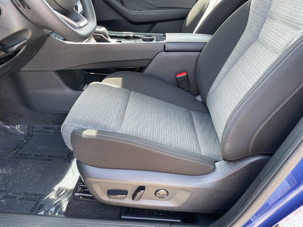 used 2023 Nissan Rogue car, priced at $23,628