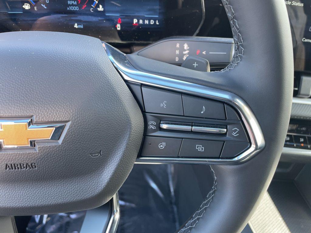 new 2026 Chevrolet Equinox car, priced at $28,679
