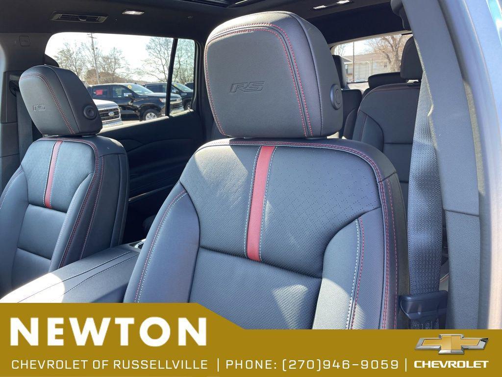 new 2026 Chevrolet Traverse car, priced at $54,220