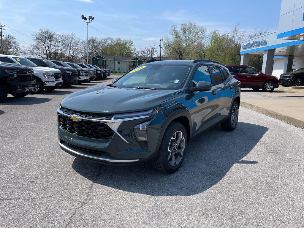 new 2026 Chevrolet Trax car, priced at $25,650
